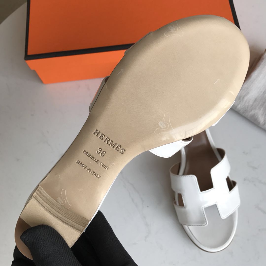 에르메스 올수공 오아시스 슬리퍼 샌들 페이던트 02